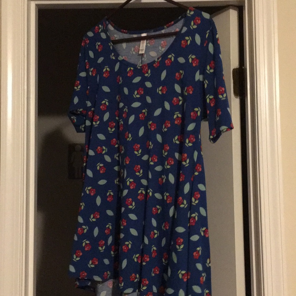 LulaRoe Perfect T